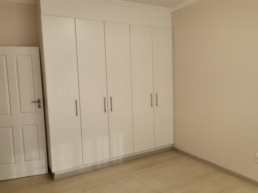 3 Bedroom Property for Sale in Fraaiuitsig Western Cape